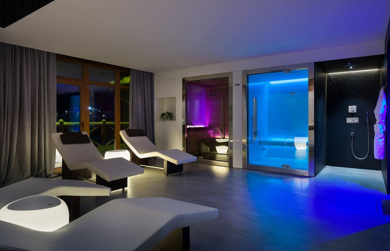 Hotel Equides Club Lesniki Esterno foto
