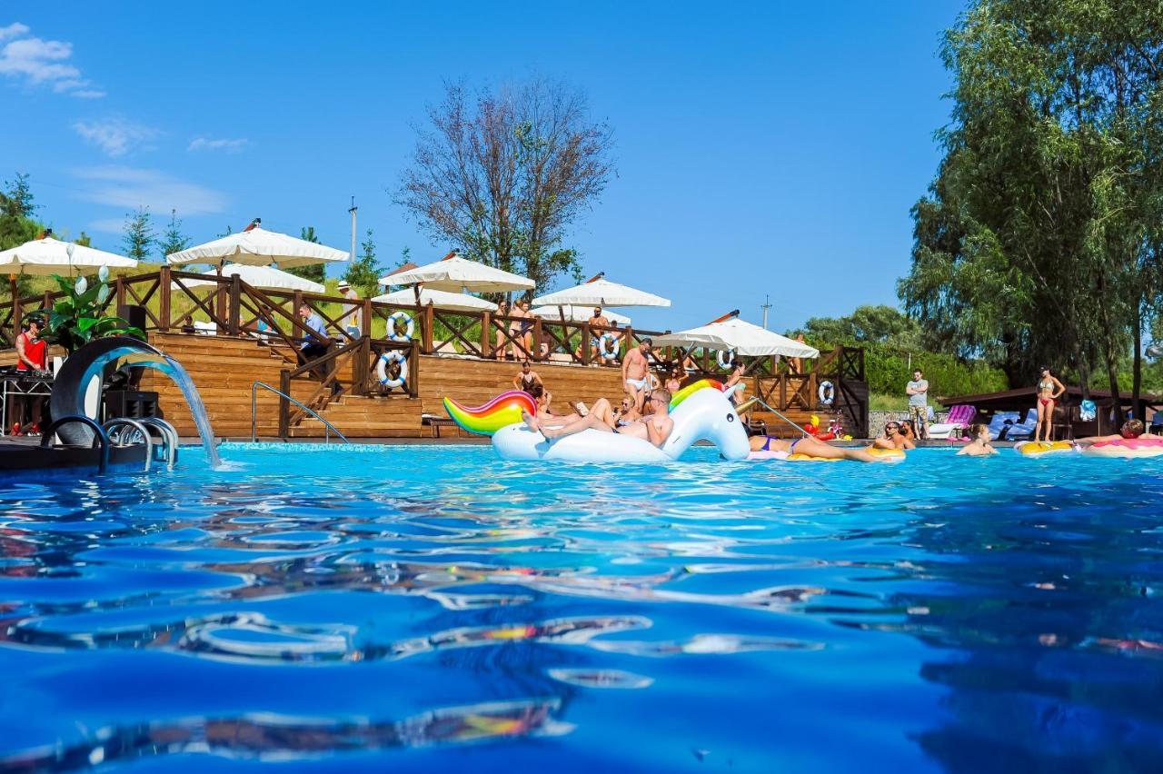 Hotel Equides Club Lesniki Esterno foto